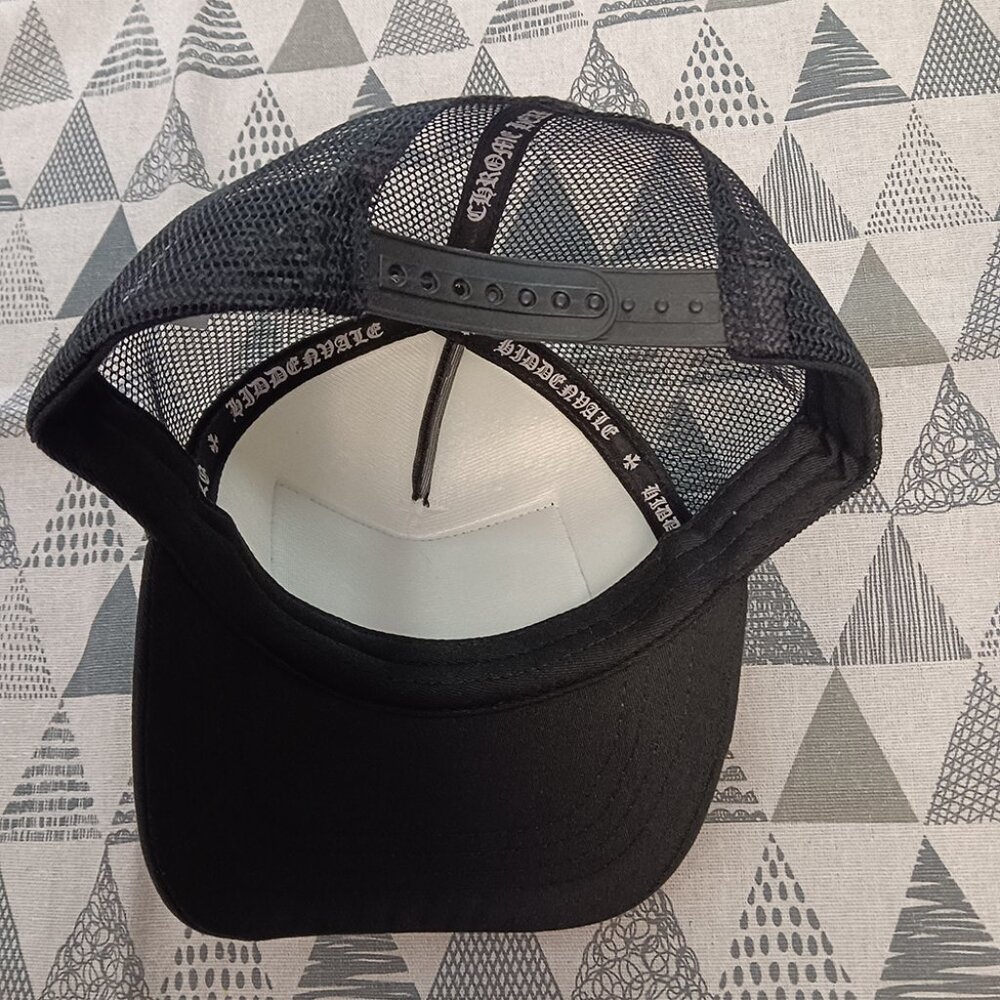 Chrome Hearts Mens Cross Embroidered Trucker Hat - Picture 6 of 6